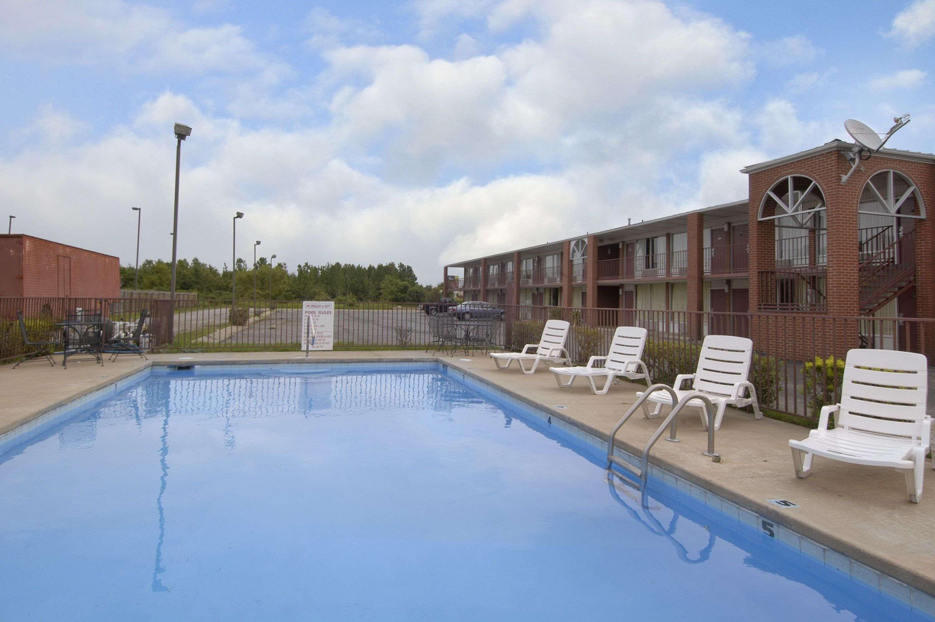 Days Inn By Wyndham Jonesboro Ar Exterior photo